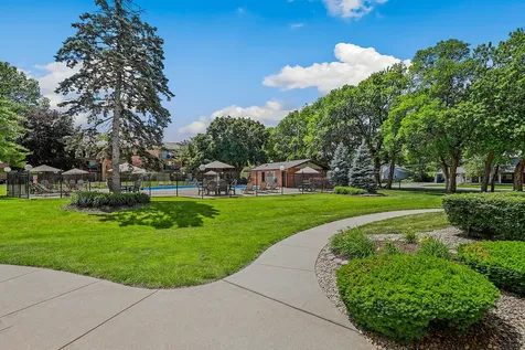 5337 Waterbury Court Crestwood IL 60418