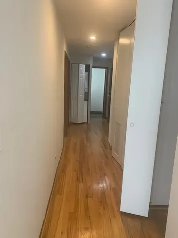 3055 North Sheffield Avenue Chicago IL 60657
