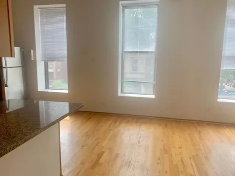 3055 North Sheffield Avenue Chicago IL 60657