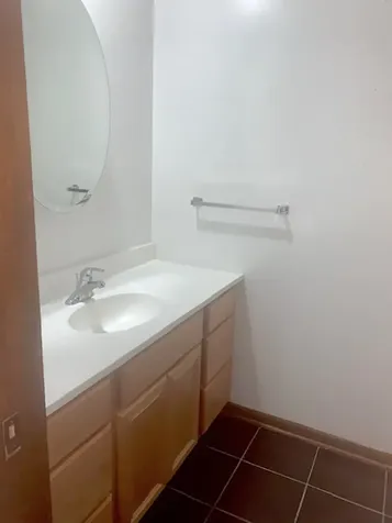 3055 North Sheffield Avenue Chicago IL 60657