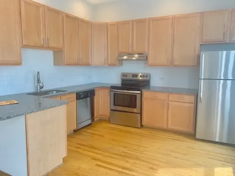 3055 North Sheffield Avenue Chicago IL 60657