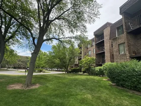 2050 Valencia Drive Northbrook IL 60062
