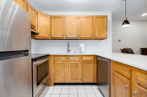 5830 Oakwood Drive Lisle IL 60532