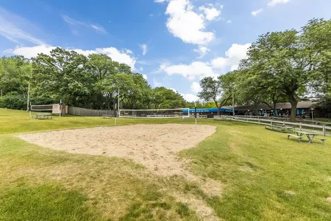 5830 Oakwood Drive Lisle IL 60532