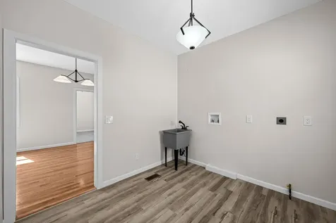 2010 3Y Avenue East Moline IL 61244