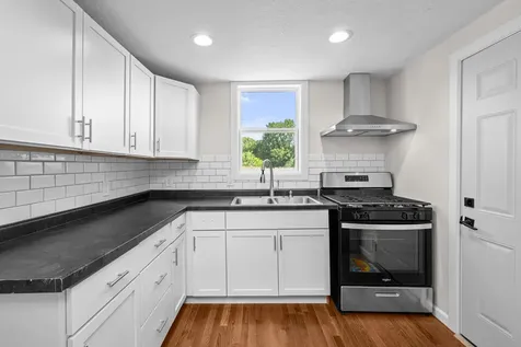 2010 3Y Avenue East Moline IL 61244