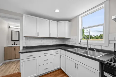 2010 3Y Avenue East Moline IL 61244