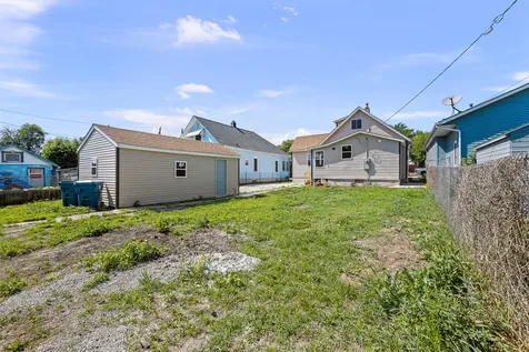 2010 3Y Avenue East Moline IL 61244