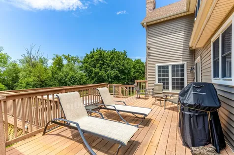 8 North Old Creek Road Vernon Hills IL 60061