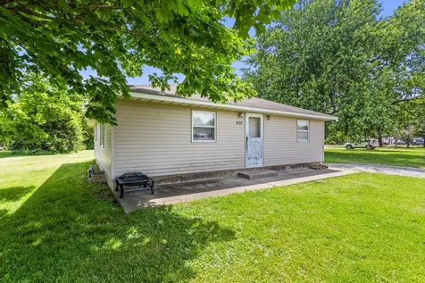 401 Woodworth Drive Tolono IL 61880