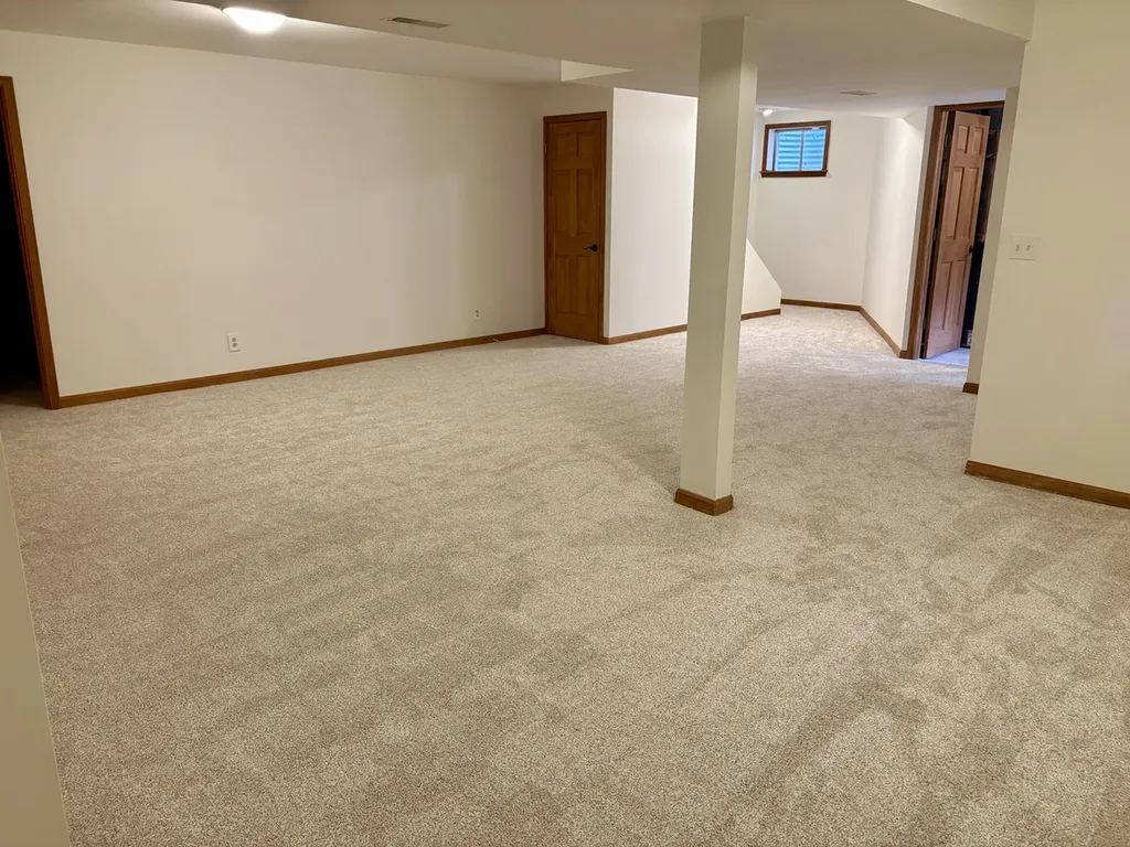 244 Knoll Street Wheaton IL 60187