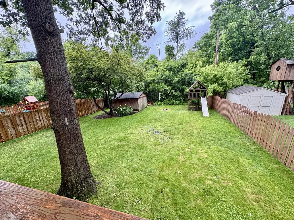 244 Knoll Street Wheaton IL 60187