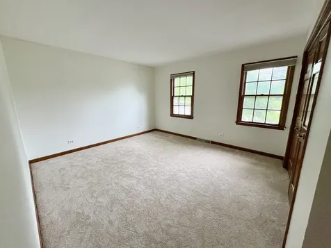 244 Knoll Street Wheaton IL 60187