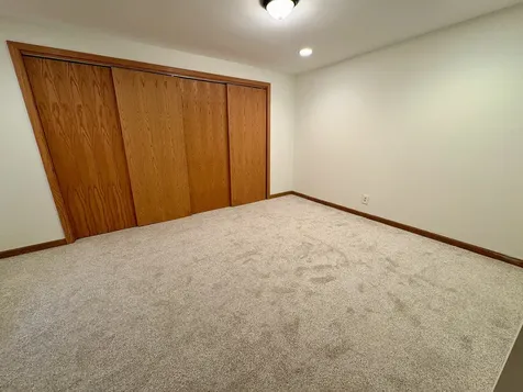 244 Knoll Street Wheaton IL 60187