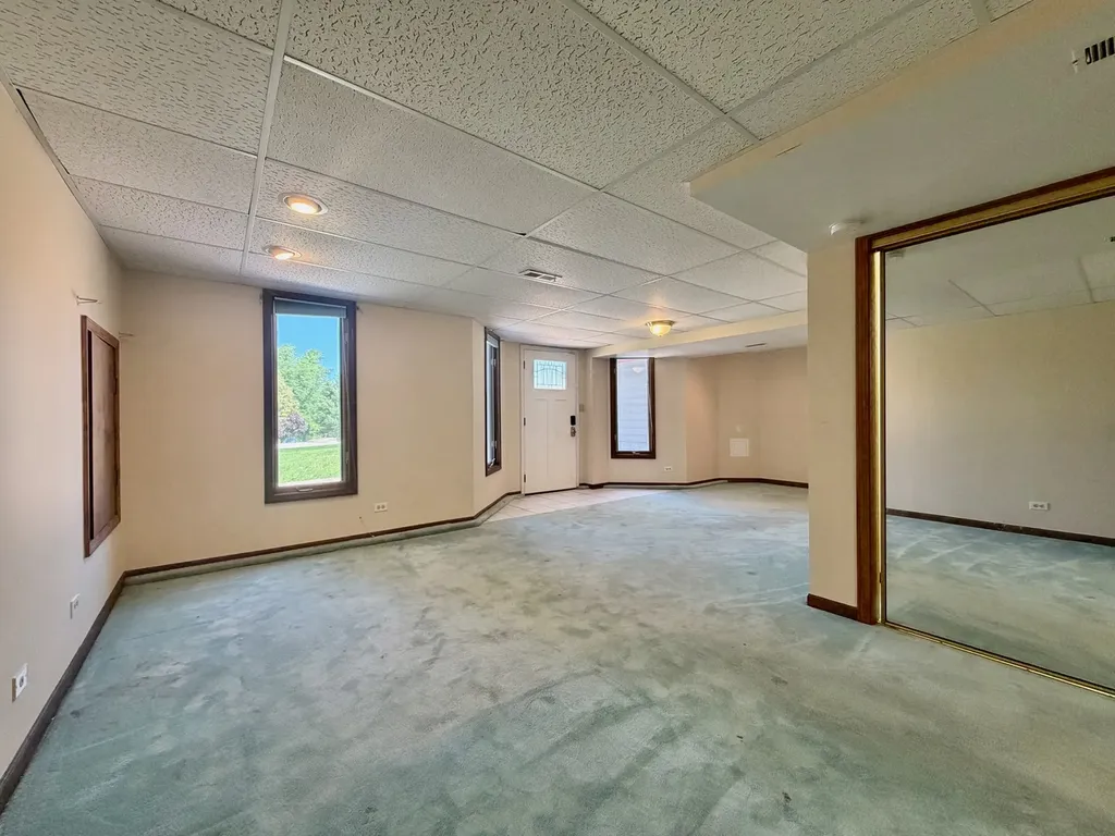 1 Genesee Court Bolingbrook IL 60440