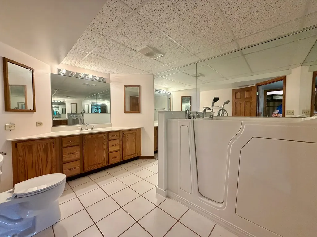 1 Genesee Court Bolingbrook IL 60440