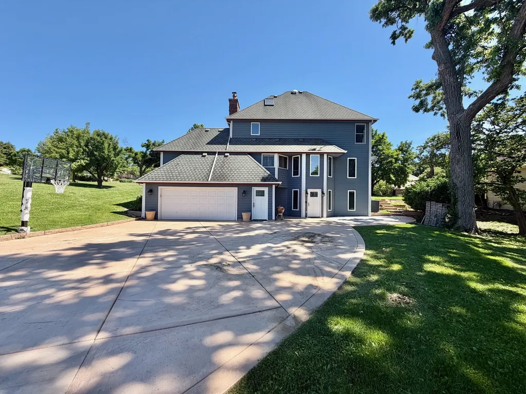 1 Genesee Court Bolingbrook IL 60440
