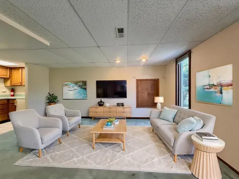 1 Genesee Court Bolingbrook IL 60440