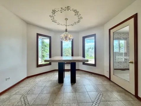 1 Genesee Court Bolingbrook IL 60440