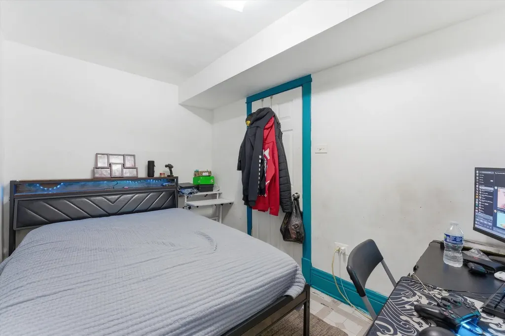 4431 South Washtenaw Avenue Chicago IL 60632