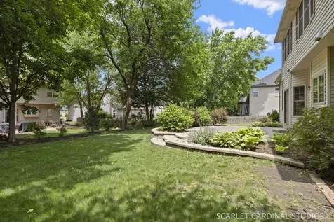 609 Spruce Court Oswego IL 60543