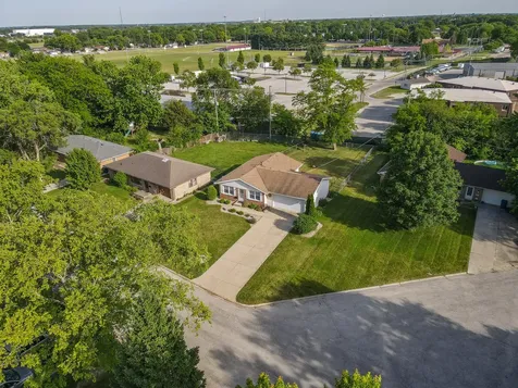740 Burns Court Bourbonnais IL 60914