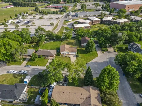 740 Burns Court Bourbonnais IL 60914