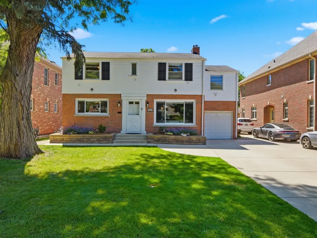 204 South Home Avenue Park Ridge IL 60068