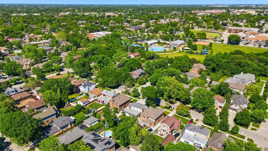 204 South Home Avenue Park Ridge IL 60068