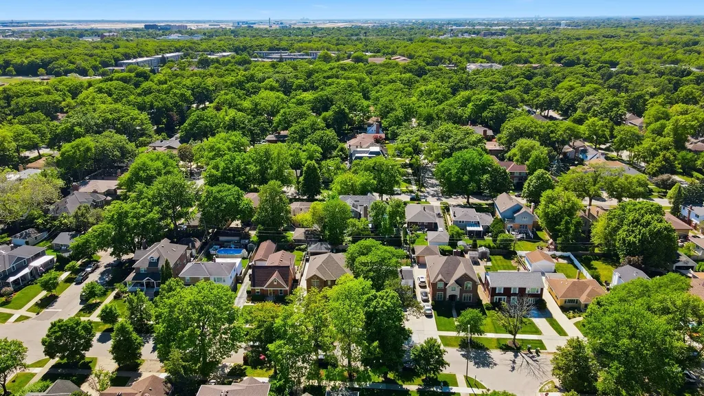 204 South Home Avenue Park Ridge IL 60068