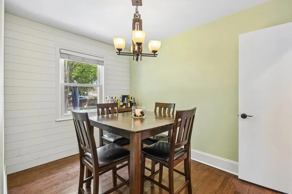 9329 Lincoln Avenue Brookfield IL 60513