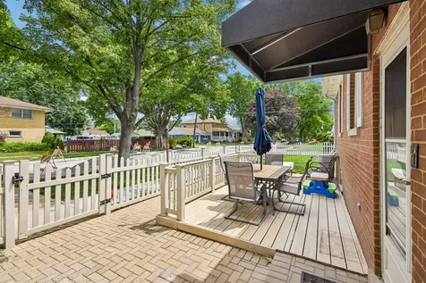 9329 Lincoln Avenue Brookfield IL 60513
