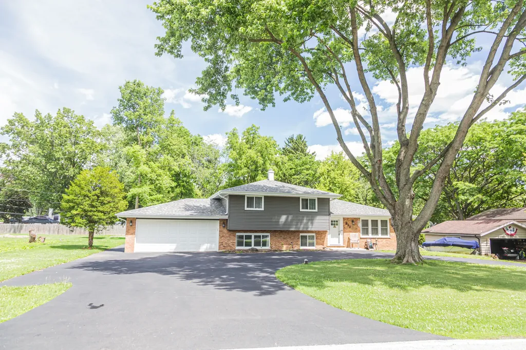 4N211 Avard Road West Chicago IL 60185