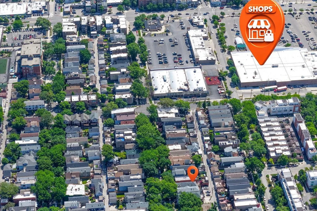 1717 West Nelson Street Chicago IL 60657