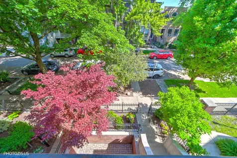 1717 West Nelson Street Chicago IL 60657