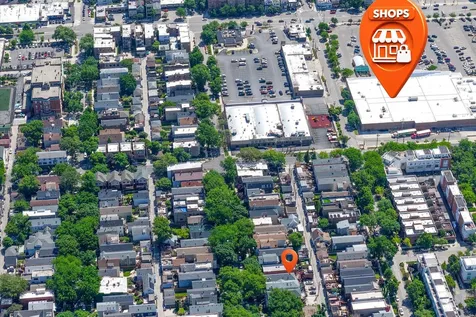1717 West Nelson Street Chicago IL 60657