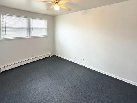 1025 - 49 West Vermont Street Calumet Park IL 60827