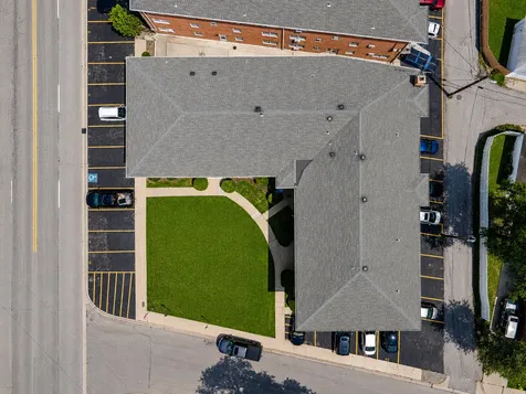 1025 - 49 West Vermont Street Calumet Park IL 60827
