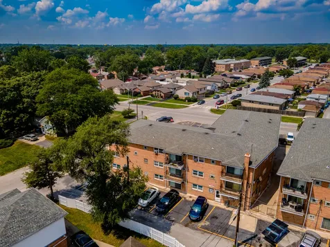 1025 - 49 West Vermont Street Calumet Park IL 60827