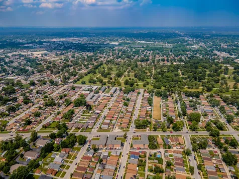 1025 - 49 West Vermont Street Calumet Park IL 60827