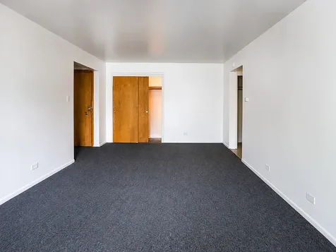1025 - 49 West Vermont Street Calumet Park IL 60827