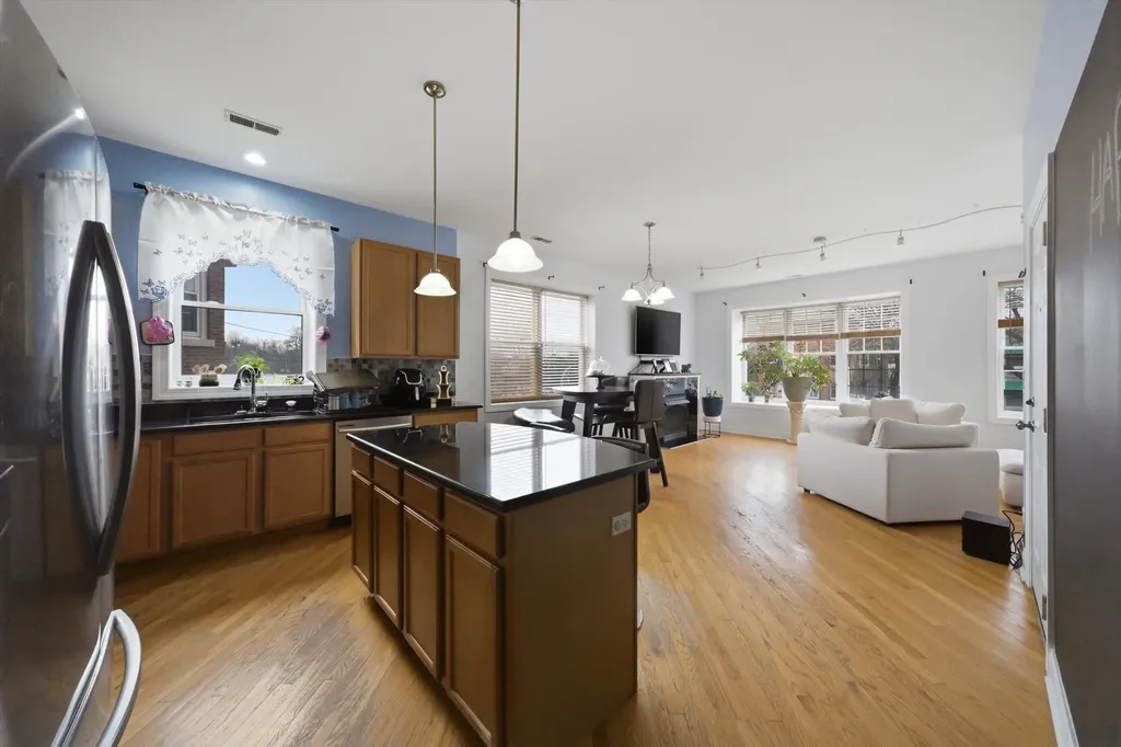 25 North Menard Avenue Chicago IL 60644