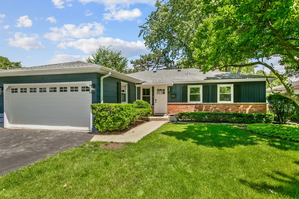145 Walton Street Barrington IL 60010