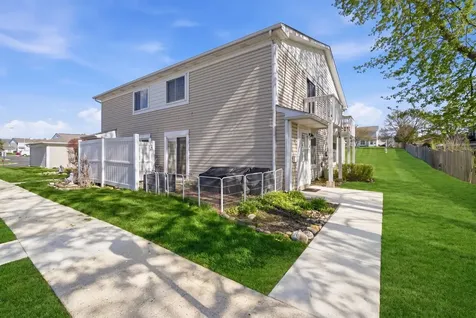 1495 Cornell Court Hoffman Estates IL 60169