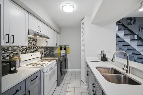 1495 Cornell Court Hoffman Estates IL 60169