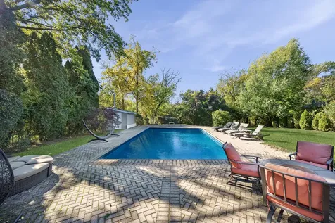 2130 Magnolia Lane Highland Park IL 60035