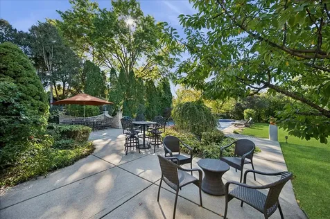 2130 Magnolia Lane Highland Park IL 60035