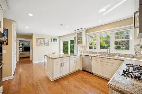 2130 Magnolia Lane Highland Park IL 60035