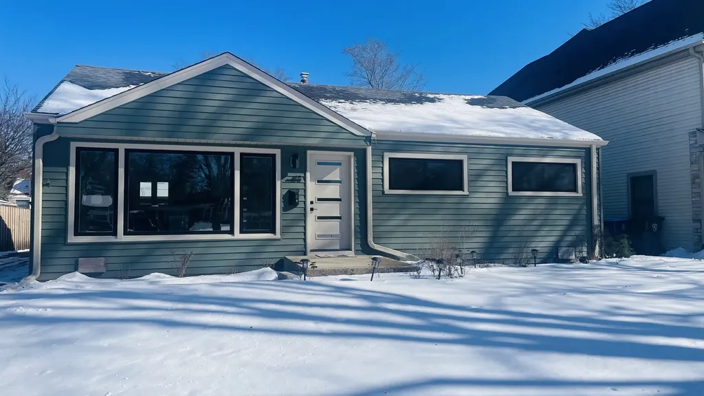 413 North Forest Avenue Mount Prospect IL 60056