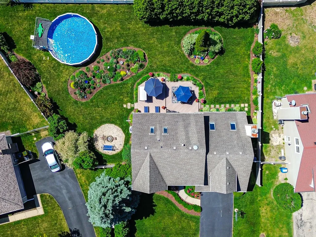 90 Rodenburg Road Roselle IL 60172